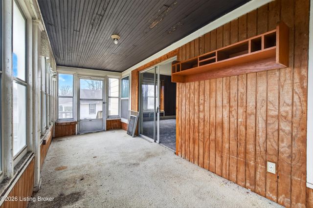 11701 Wetherby Ave, Louisville, KY 40243