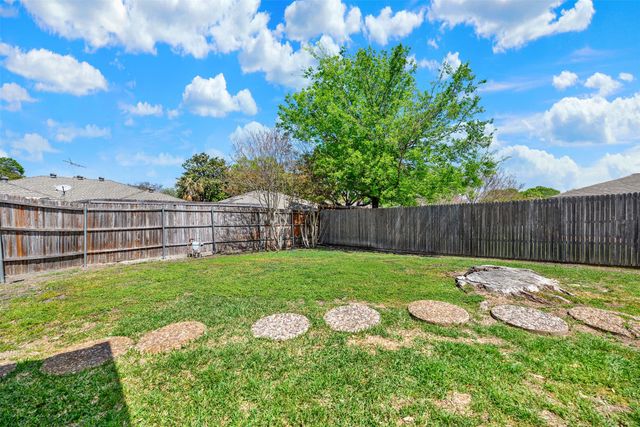 2525 Winterstone Drive, Plano, TX 75023