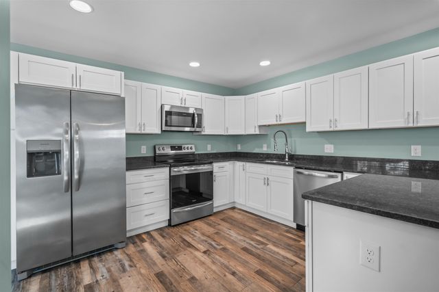 8b Villa Brasi Lane, Boscawen, NH 03303