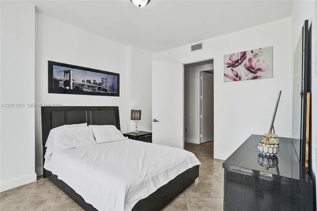 18201 Collins Avenue 4705, Sunny Isles Beach, FL 33160