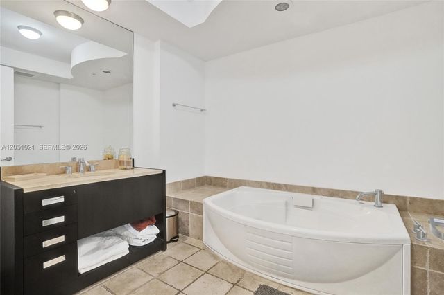 18201 Collins Avenue 4705, Sunny Isles Beach, FL 33160