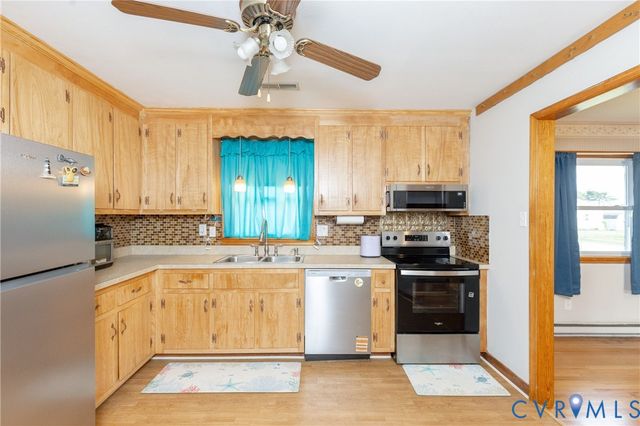 6310 Tammy Ln, Mechanicsville, VA 23111