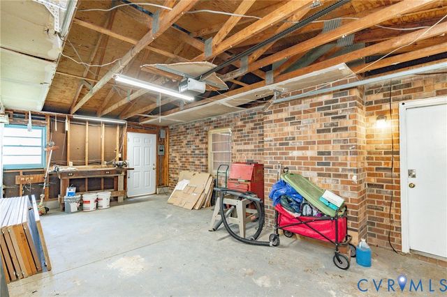 6310 Tammy Ln, Mechanicsville, VA 23111