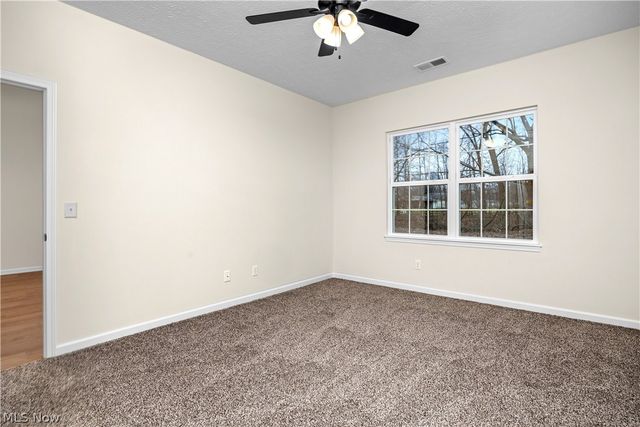 509 Eldemire Lane, Elyria, OH 44035