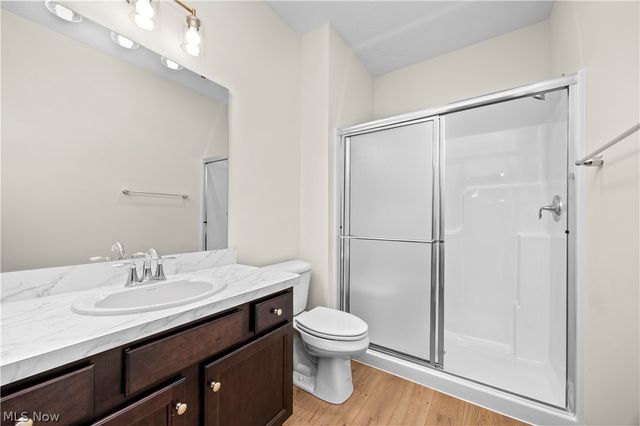 509 Eldemire Lane, Elyria, OH 44035