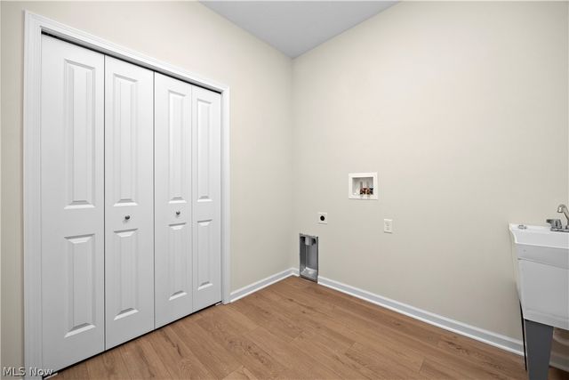 509 Eldemire Lane, Elyria, OH 44035