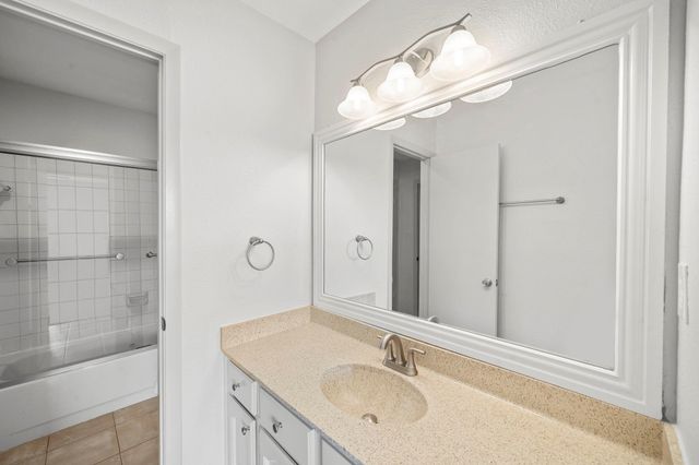 7847 Green Lawn Drive 7847, Houston, TX 77088