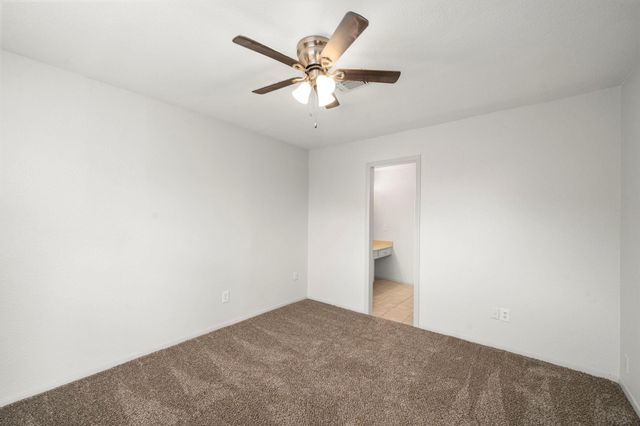 7847 Green Lawn Drive 7847, Houston, TX 77088