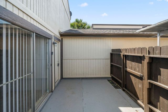 7847 Green Lawn Drive 7847, Houston, TX 77088