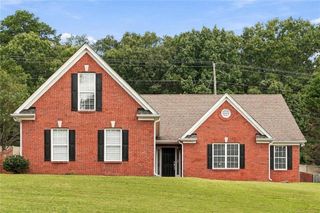 1422 Fountain Lakes Drive, Lawrenceville, GA 30043