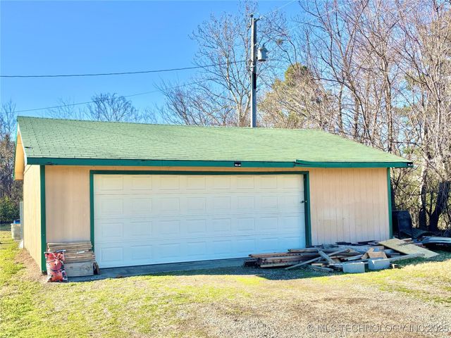 10168 N Highway 71, Stigler, OK 74462