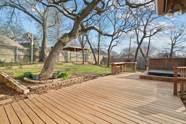 5322 Stonewood Court, Arlington, TX 76017