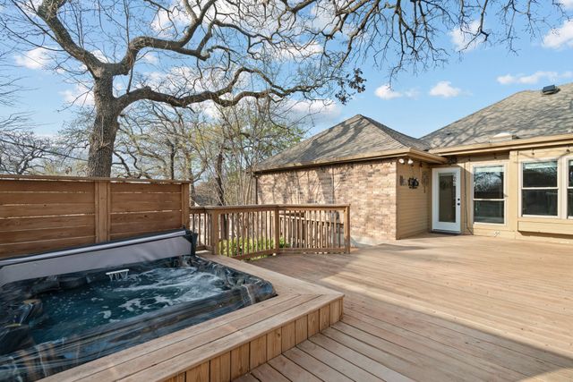 5322 Stonewood Court, Arlington, TX 76017
