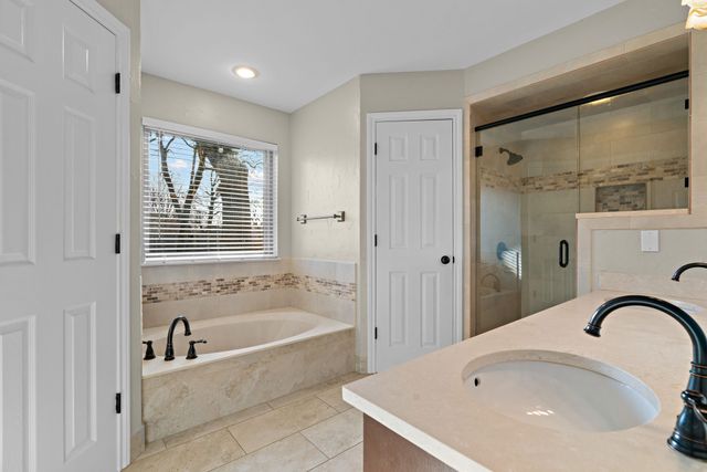 5322 Stonewood Court, Arlington, TX 76017