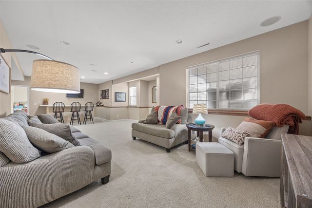 2975 Roseberry Court, Marion, IA 52302