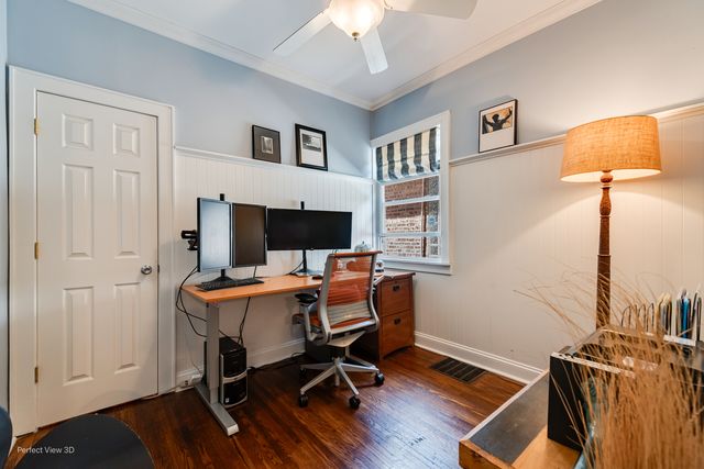 5023 W Oakdale Avenue, Chicago, IL 60641