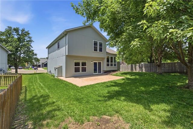 12537 S Logan Street, Olathe, KS 66061