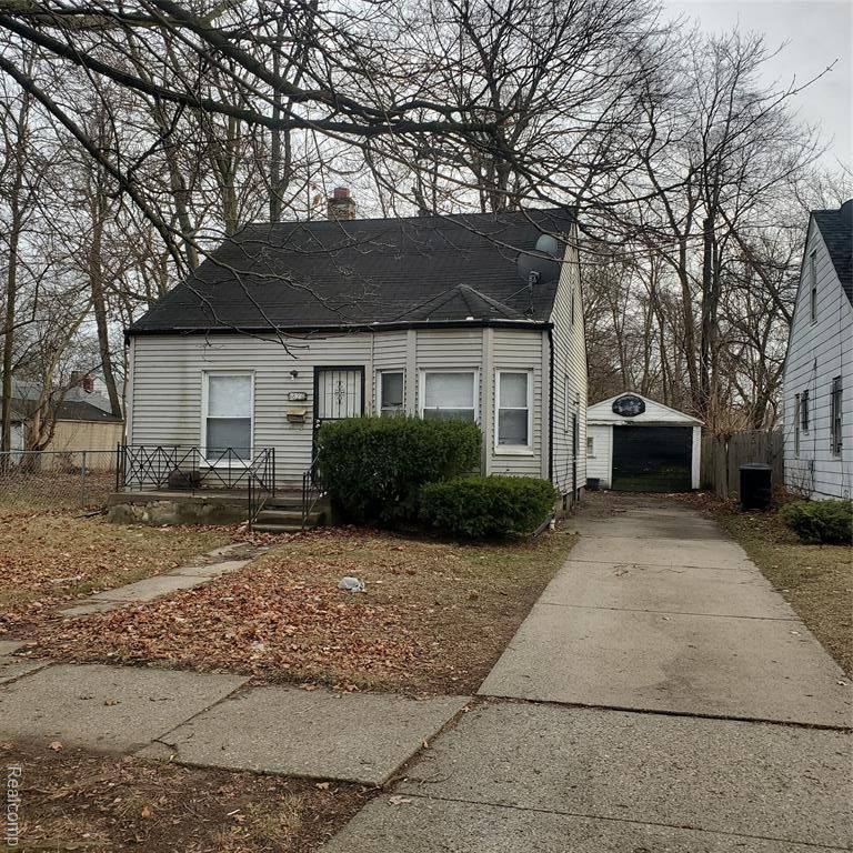 18231 Pembroke Avenue, Detroit, MI 48219