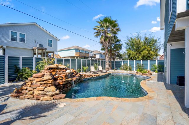 16544 John Silver Road, Jamaica Beach, TX 77554