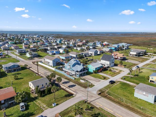 16544 John Silver Road, Jamaica Beach, TX 77554