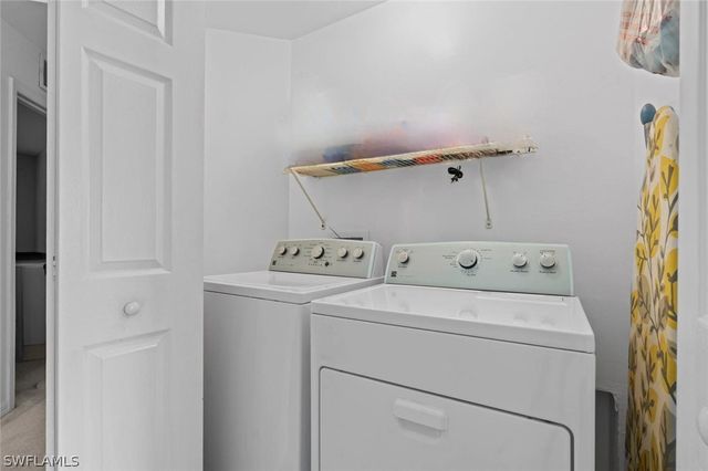 941 Hampton CIR 109, Naples, FL 34105