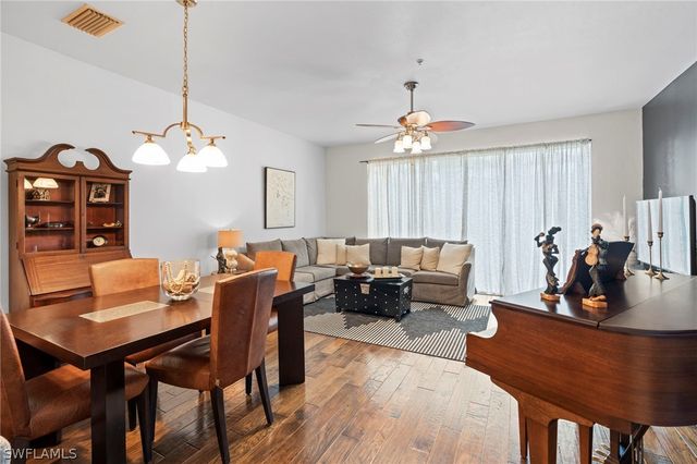 941 Hampton CIR 109, Naples, FL 34105