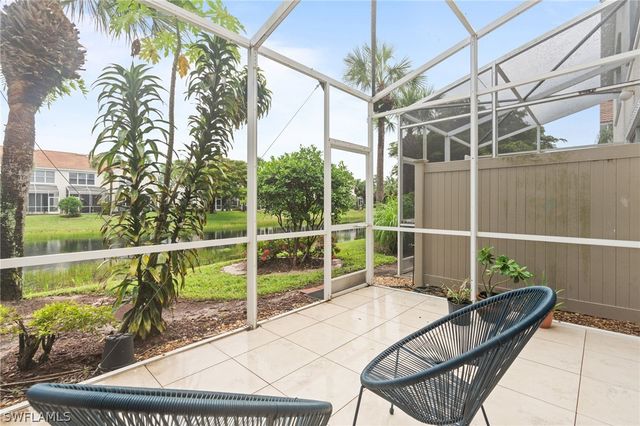 941 Hampton CIR 109, Naples, FL 34105