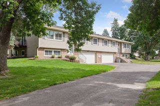 5970 Dellwood Avenue, Shoreview, MN 55126
