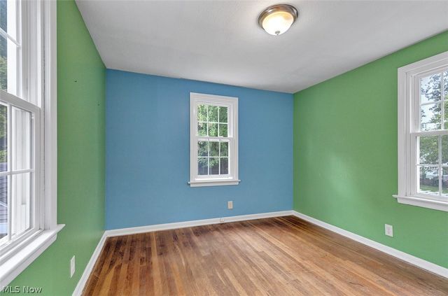 24907 E Oakland Road, Bay Village, OH 44140