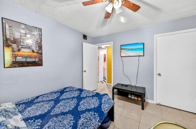 430 Commodore Drive 217, Plantation, FL 33325