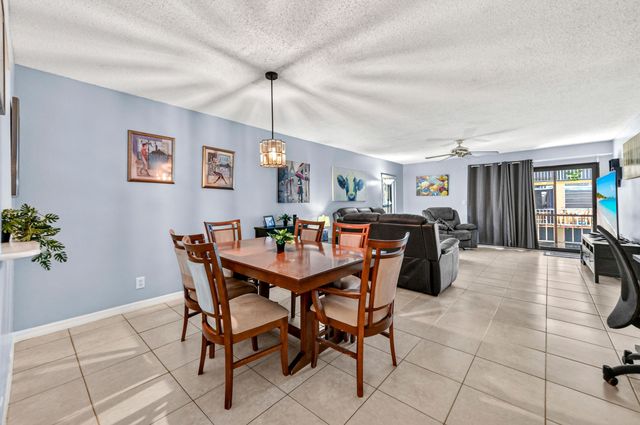 430 Commodore Drive 217, Plantation, FL 33325