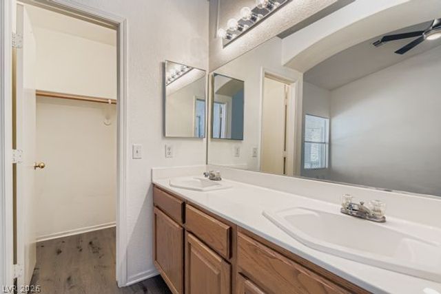 884 Cozy Valley Street, Henderson, NV 89015