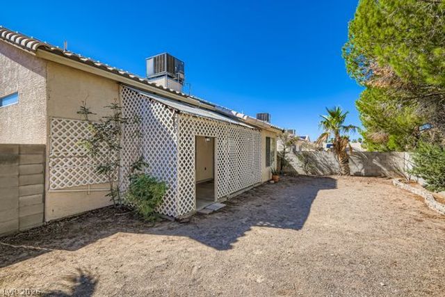 884 Cozy Valley Street, Henderson, NV 89015