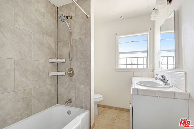 830 Hill Street D, Santa Monica, CA 90405