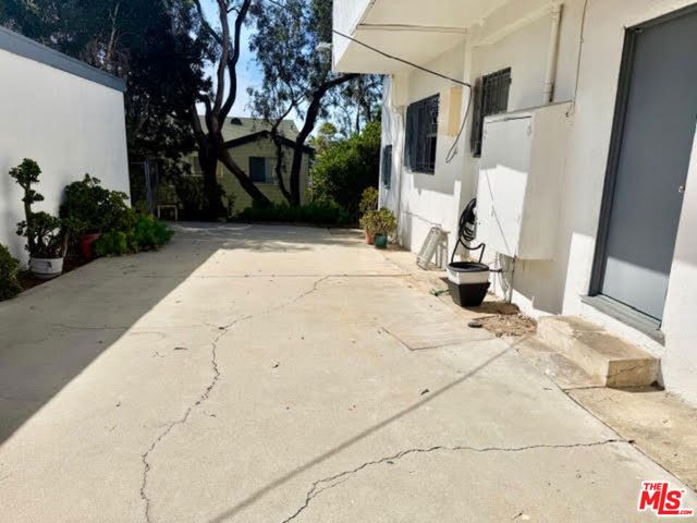 830 Hill Street D, Santa Monica, CA 90405