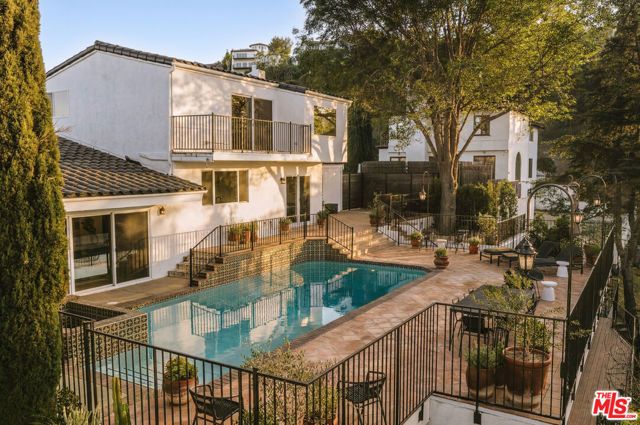 1926 N Crescent Heights Boulevard, Los Angeles, CA 90069