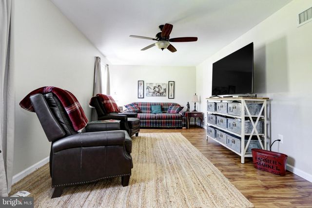 1461 STAGECOACH RD, Ocean View, NJ 08230