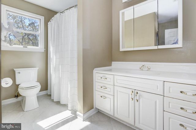 1461 STAGECOACH RD, Ocean View, NJ 08230