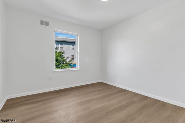 328 Hawthorne Ave, Newark City, NJ 07112