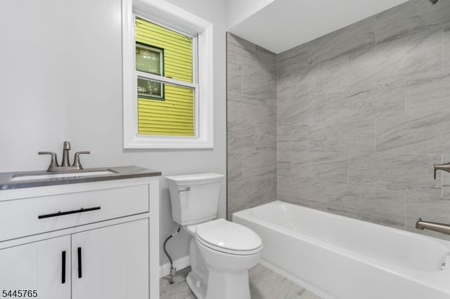 328 Hawthorne Ave, Newark City, NJ 07112