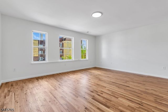 328 Hawthorne Ave, Newark City, NJ 07112
