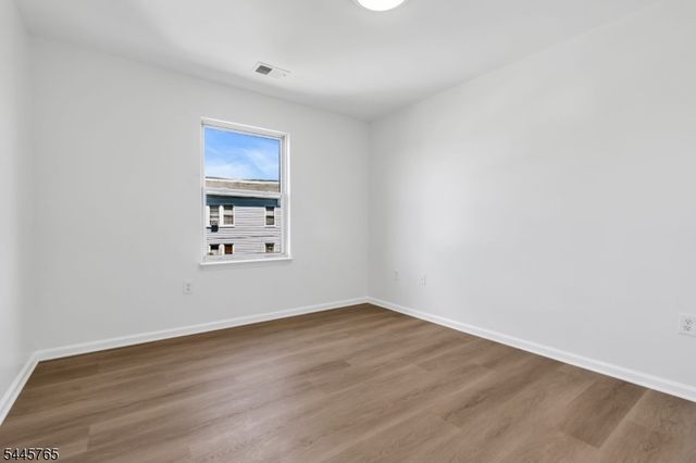 328 Hawthorne Ave, Newark City, NJ 07112