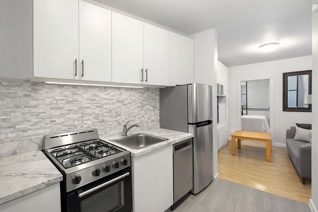 244 E 90th St Apt 2C, New York City, NY 10128