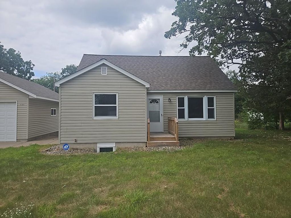1131 80th Avenue NE, Spring Lake Park, MN 55432 — photo 2
