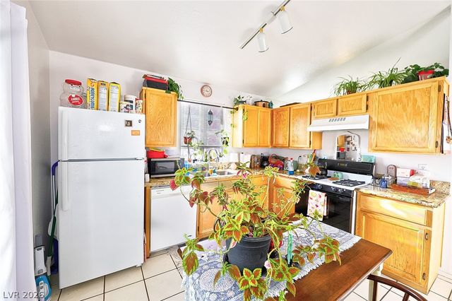 8257 Cactus Root Court, Las Vegas, NV 89129