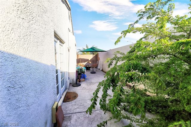 8257 Cactus Root Court, Las Vegas, NV 89129