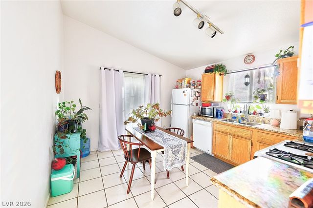 8257 Cactus Root Court, Las Vegas, NV 89129