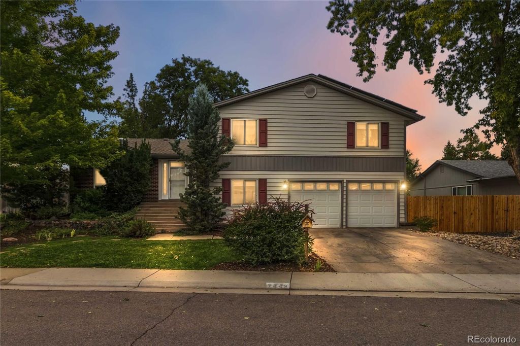 7442 W 82nd Way, Arvada, CO 80003