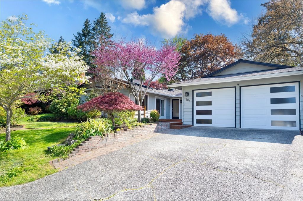 604 128 Avenue SE, Bellevue, WA 98005