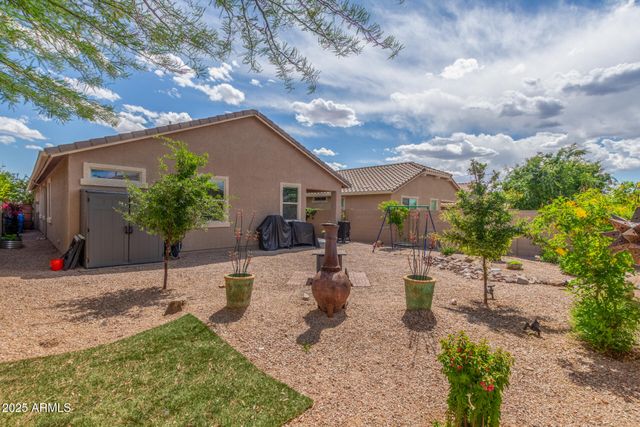 4136 W PALACE STATION Road, New River, AZ 85087